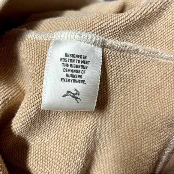 Tracksmith Trackhouse Sweatshirt - Picture 9 of 10